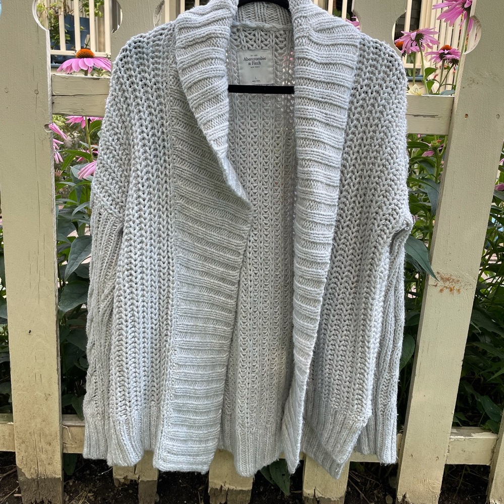 Abercrombie & Fitch Womens Knit cardigan Sweater Size L  Casual